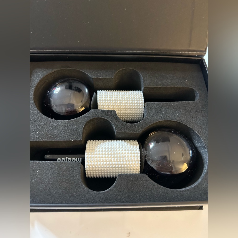 NEW Ice Roller Face Ice Globes Eye Massager Facial Tools Glass Cold Therapy